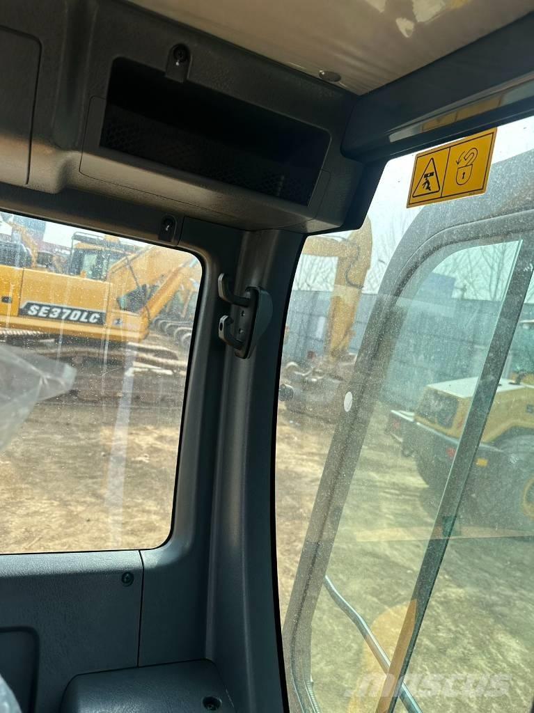 Hyundai 60 W Kolová rýpadla