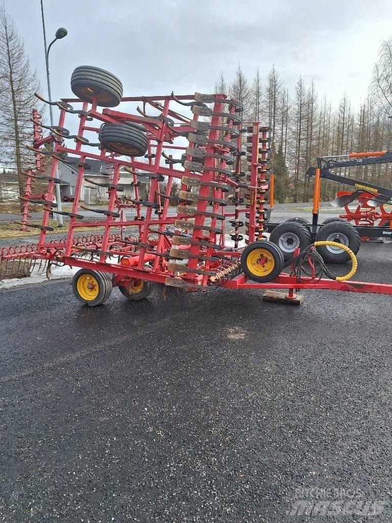 Väderstad NZE 700 Brány