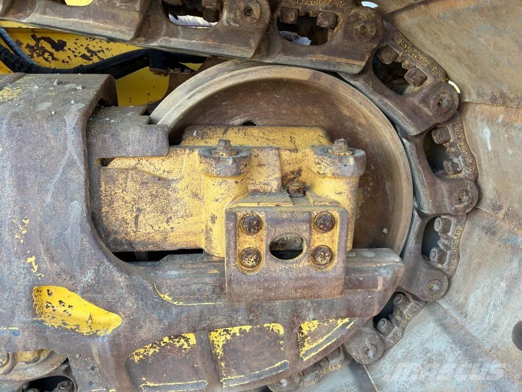 Komatsu D 61 PX-23 Pásové dozery