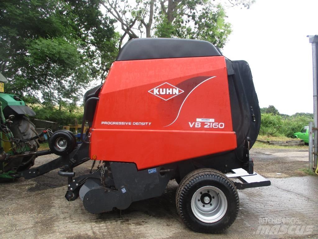 Kuhn VB 2160 Lis na válcové balíky