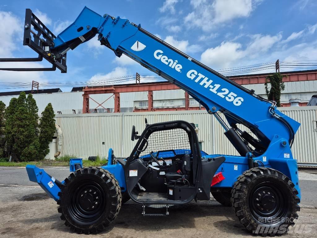 Genie GTH 1256 Teleskopické manipulátory