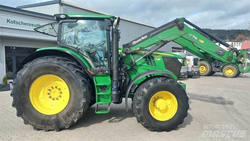 John Deere 6210R Traktory