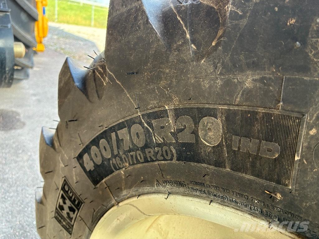 New Holland Tc 4.90 Sklízecí mlátičky