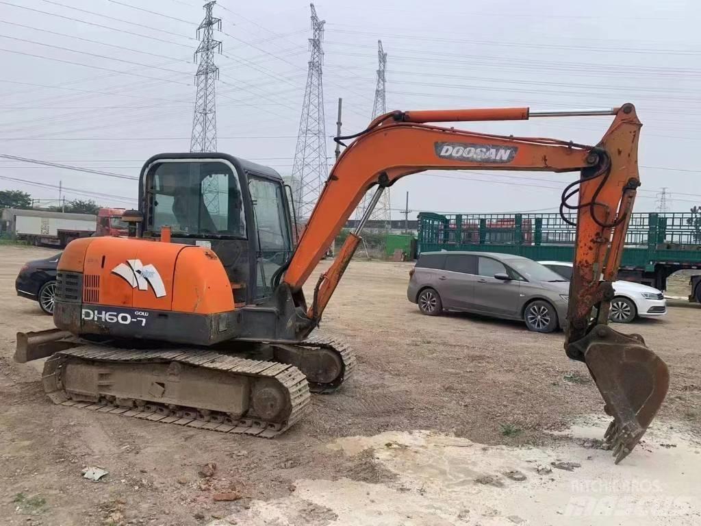Doosan DH 60 Mini rýpadla < 7t