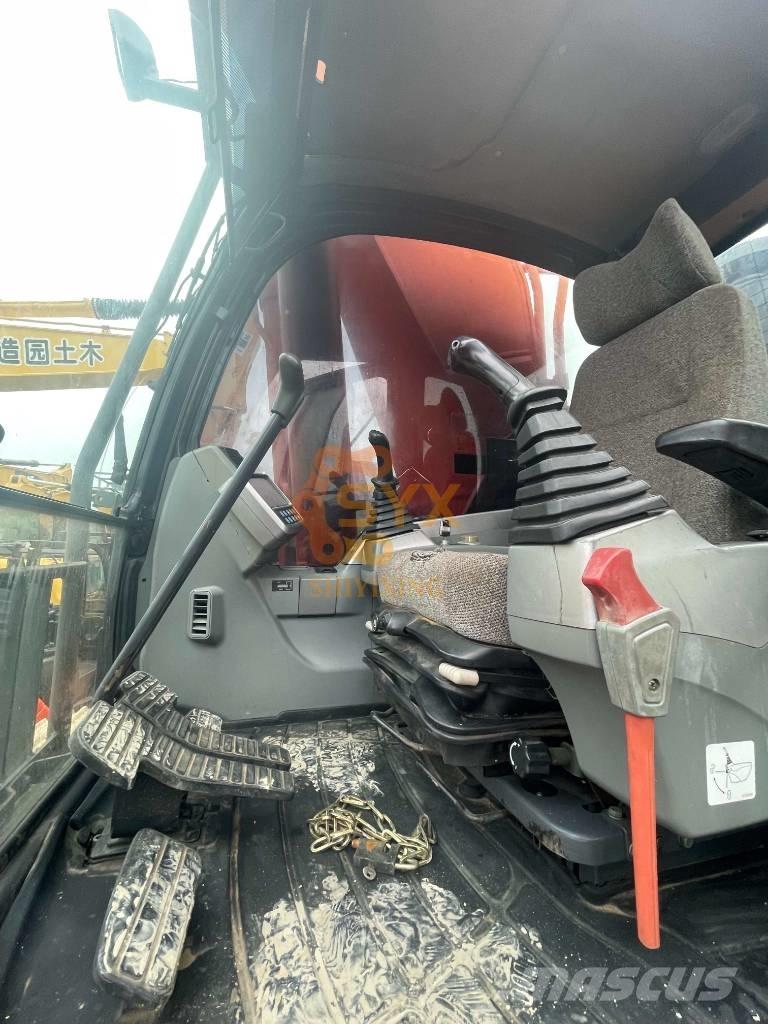 Doosan DX500 LCA Pásová rýpadla