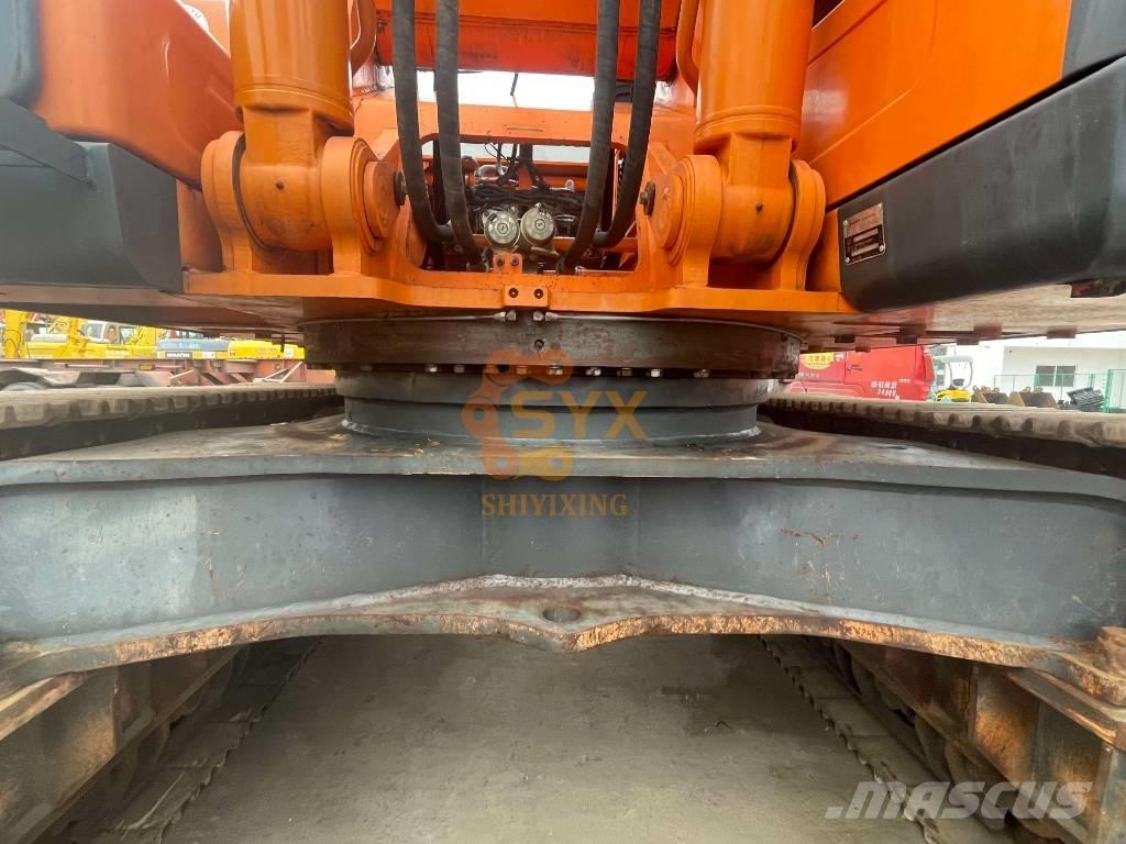 Doosan DX500 LCA Pásová rýpadla