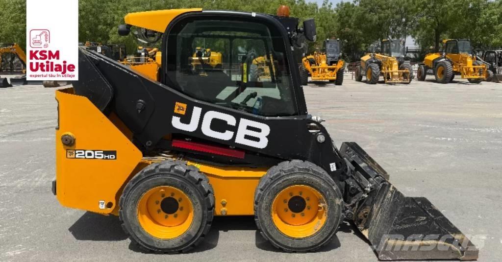 JCB 205 Smykem řízené nakladače