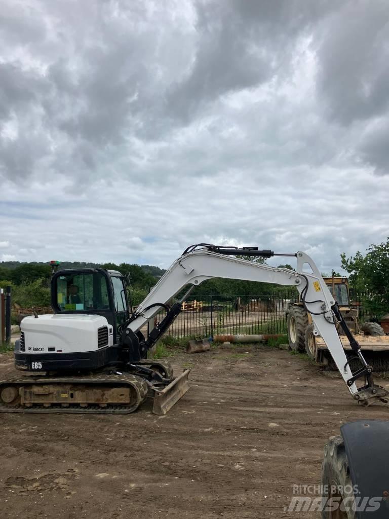 Bobcat E 85 Midi rýpadla 7t - 12t