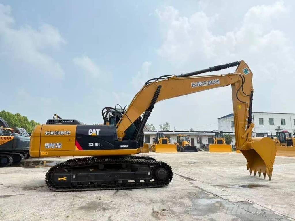 CAT 330 Pásová rýpadla