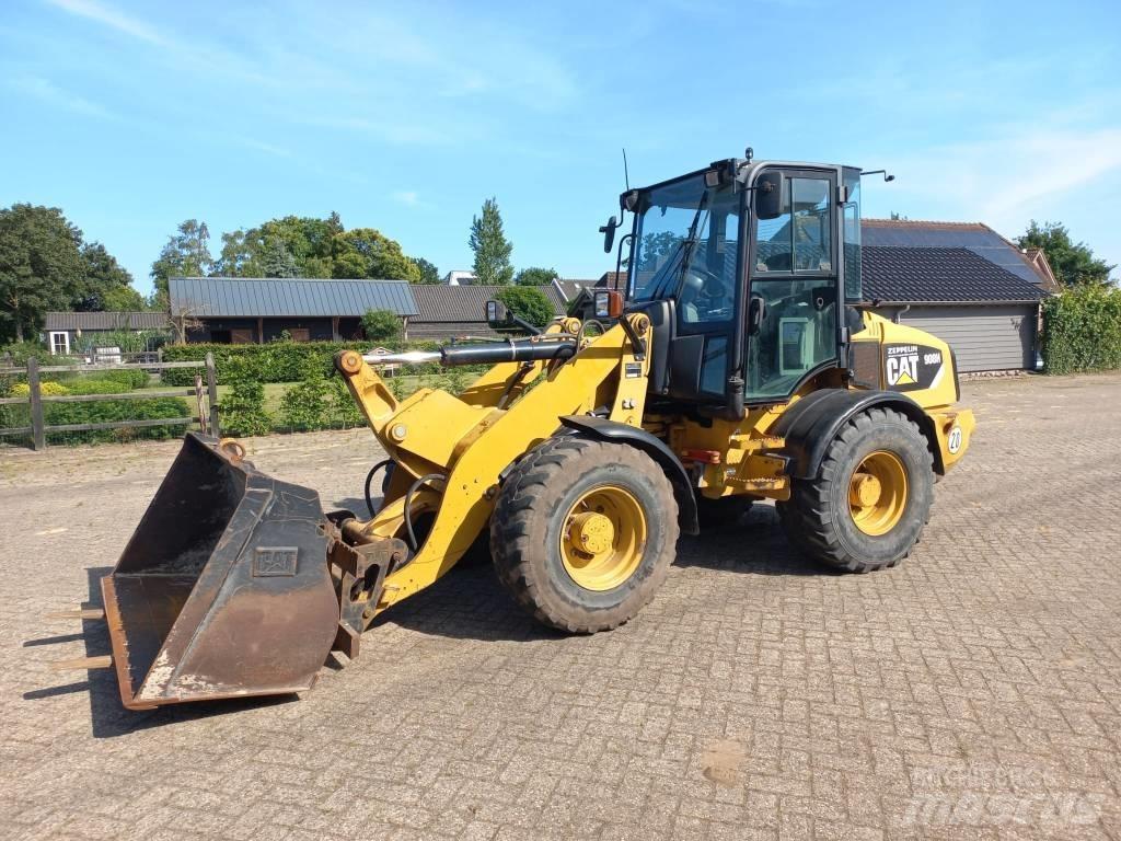 CAT 908 H Kolové nakladače