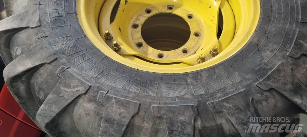 Michelin 14.9R24 Pneumatiky, kola a ráfky