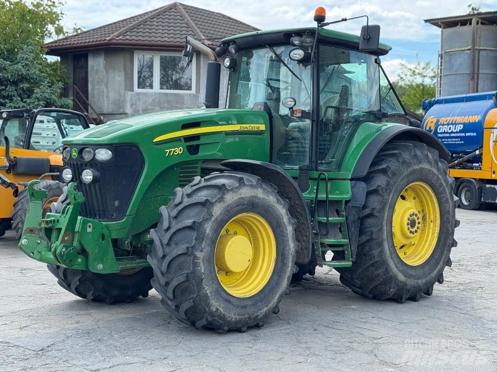 John Deere 7730 AQ Traktory