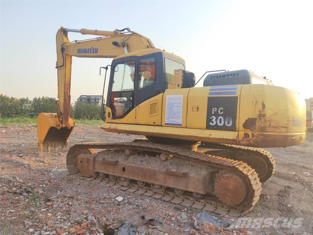 Komatsu PC 300-7 Pásová rýpadla