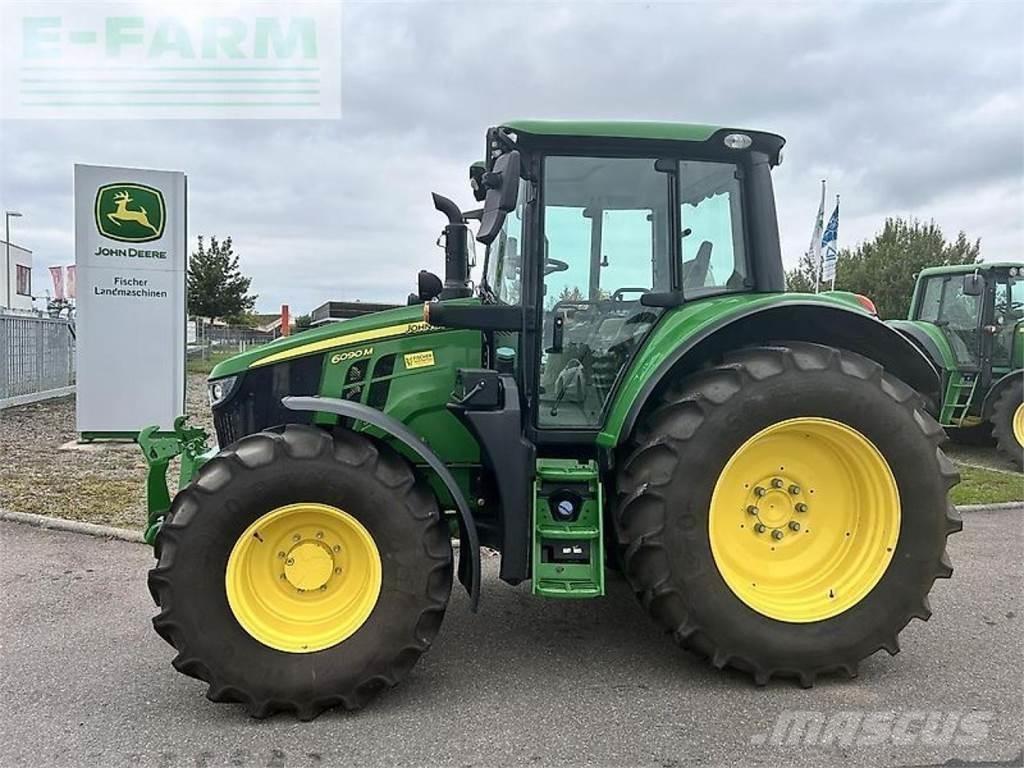 John Deere 6090m Traktory