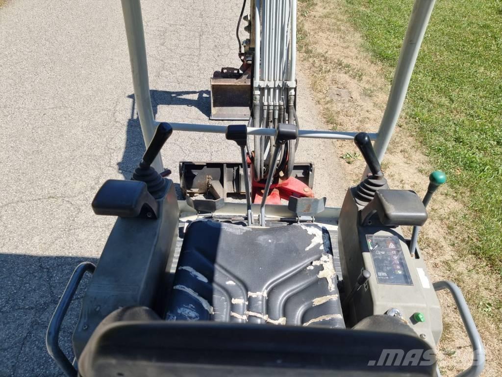 Takeuchi TB 016 Mini rýpadla < 7t