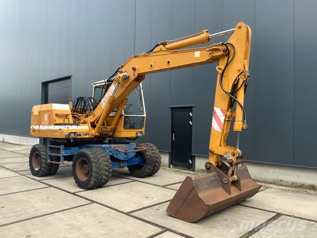 Liebherr A 900 C Kolová rýpadla