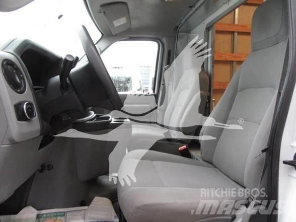Ford E450 Stavebnictví - ostatní