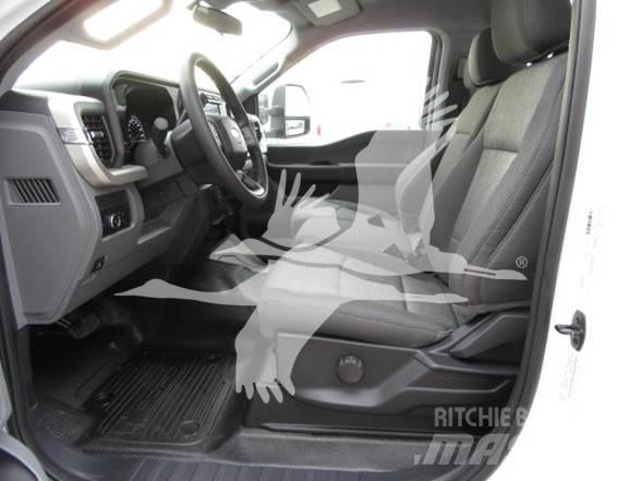 Ford F550 Stavebnictví - ostatní