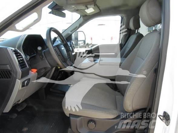 Ford F550 Valníky/Sklápěcí bočnice