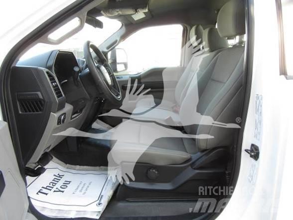 Ford F550 Valníky/Sklápěcí bočnice