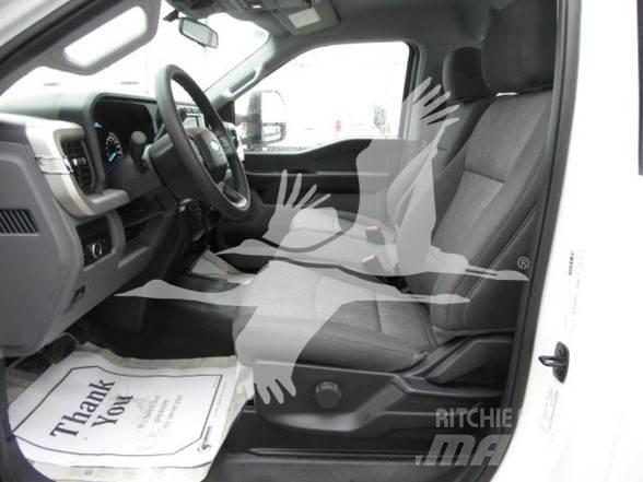 Ford F550 Stavebnictví - ostatní
