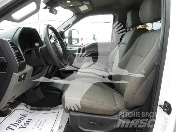 Ford F550 Valníky/Sklápěcí bočnice