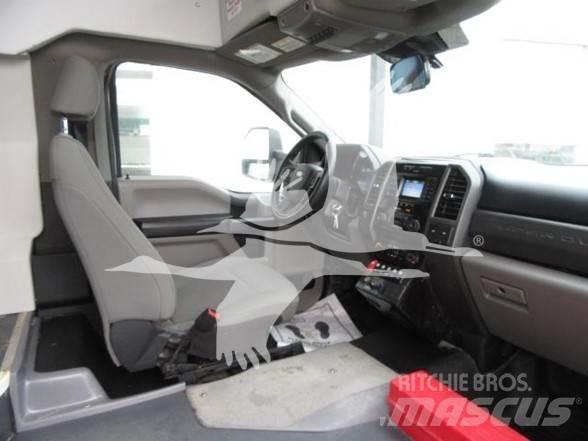 Ford F550 Stavebnictví - ostatní