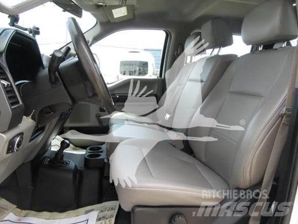 Ford F550 Sklápěče