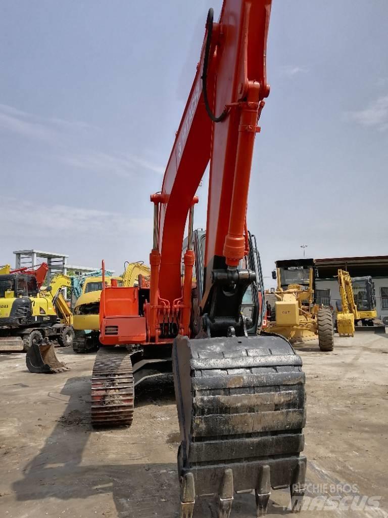Hitachi EX 120 -3 Pásová rýpadla