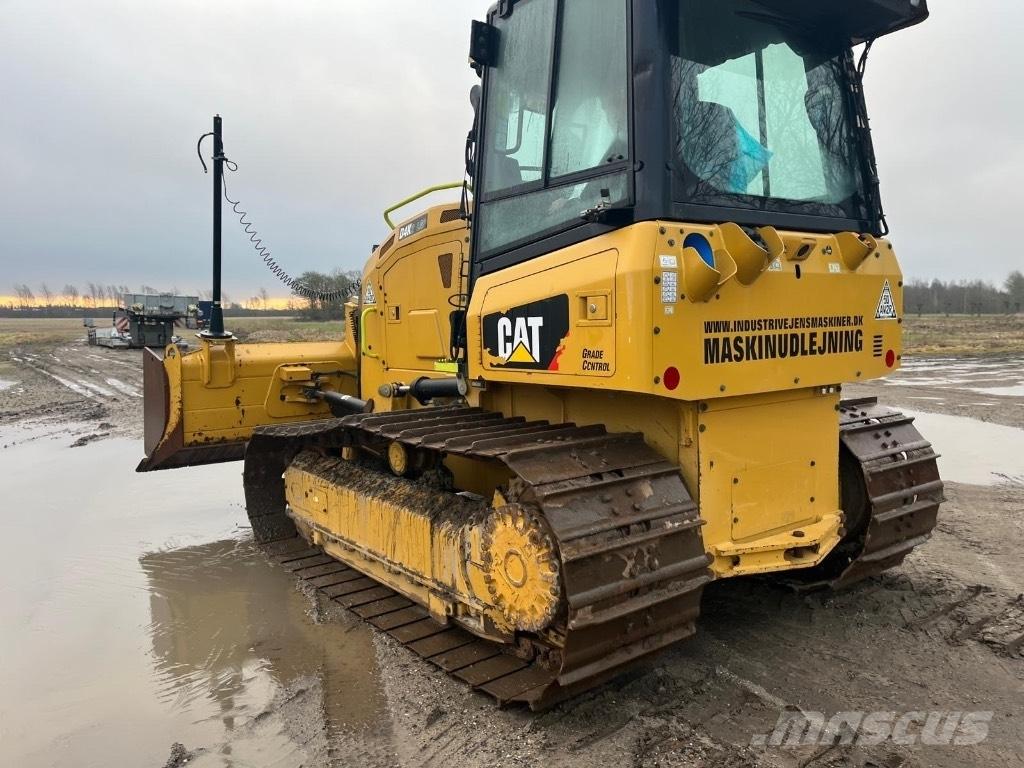CAT D 4 K 2 LGP Pásové dozery