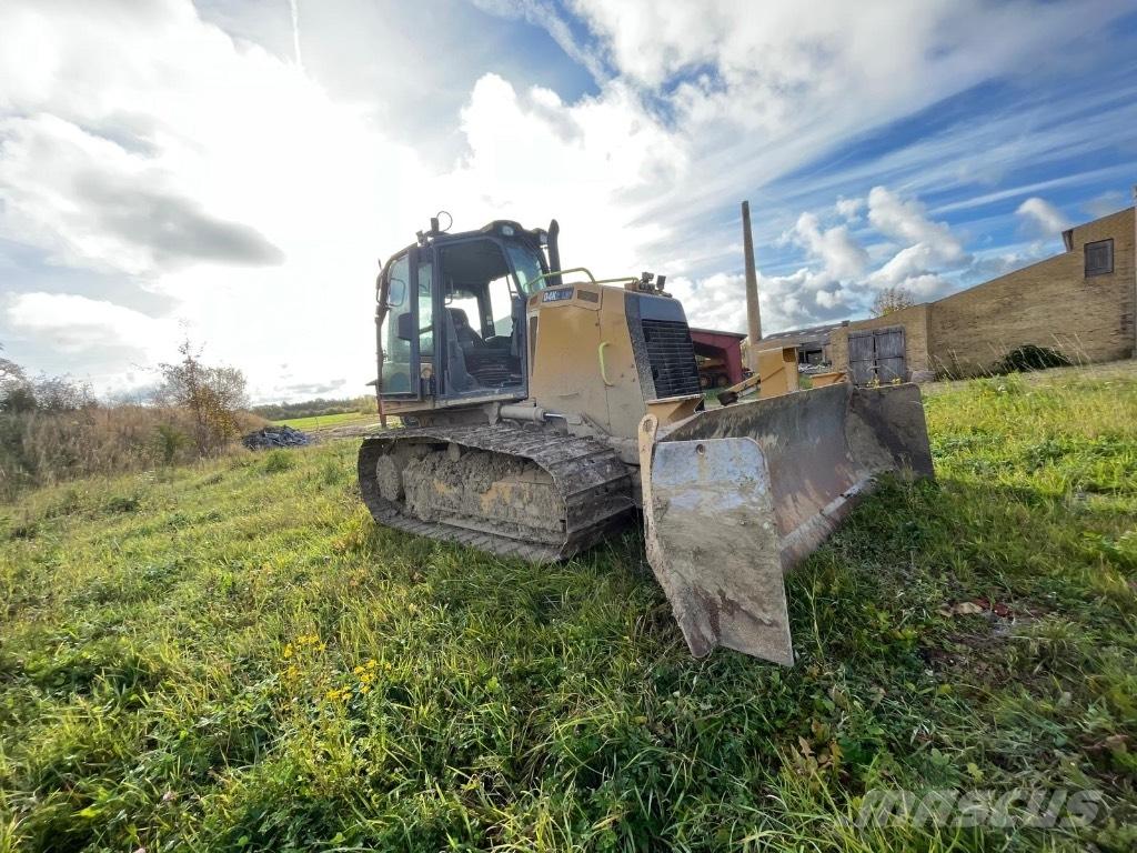 CAT D 4 K 2 LGP Pásové dozery
