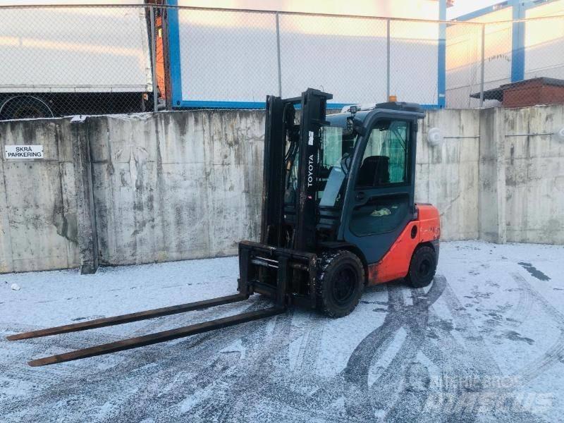 Toyota 52-8 FD JF 35 Dieselové vozíky