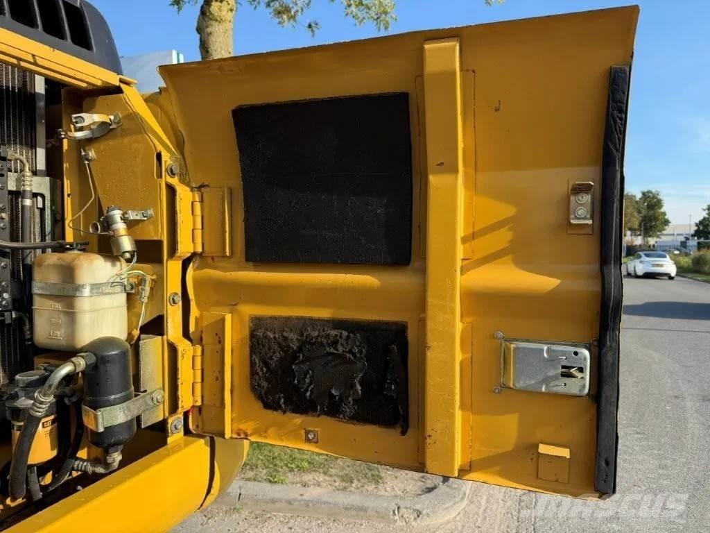 CAT 320BLN Rýpadlo-nakladače