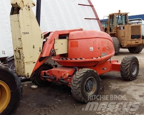 JLG AJ 600 Kompaktní samohybné kloubové plošiny