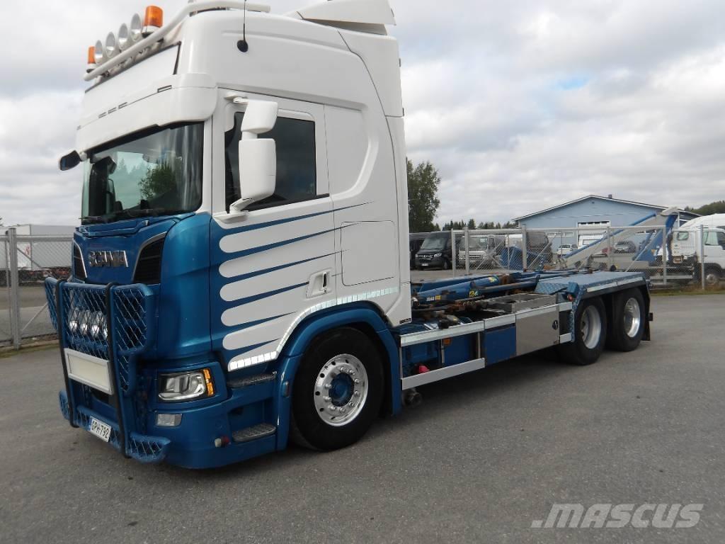 Scania R580 6x2 Hákový nosič kontejnerů