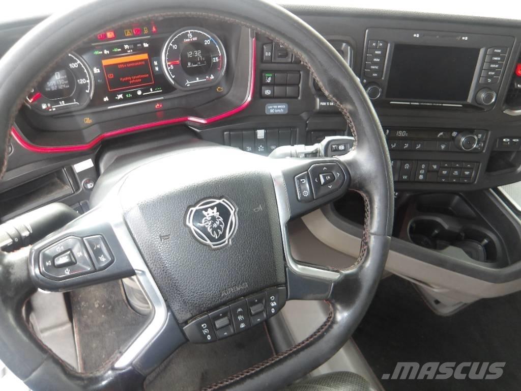Scania R580 6x2 Hákový nosič kontejnerů