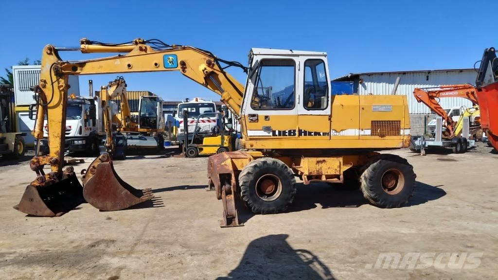 Liebherr A 902 Kolová rýpadla