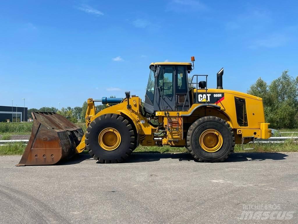 CAT 966H Kolové nakladače
