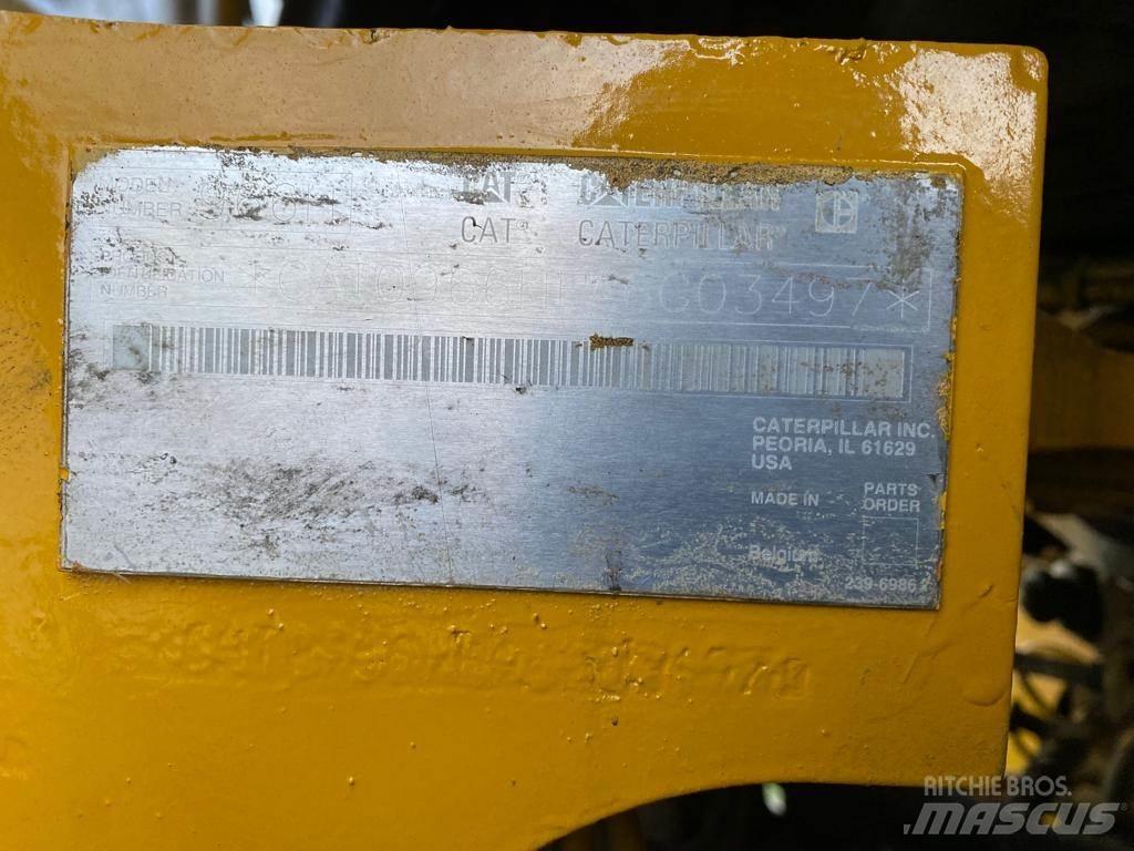 CAT 966H Kolové nakladače