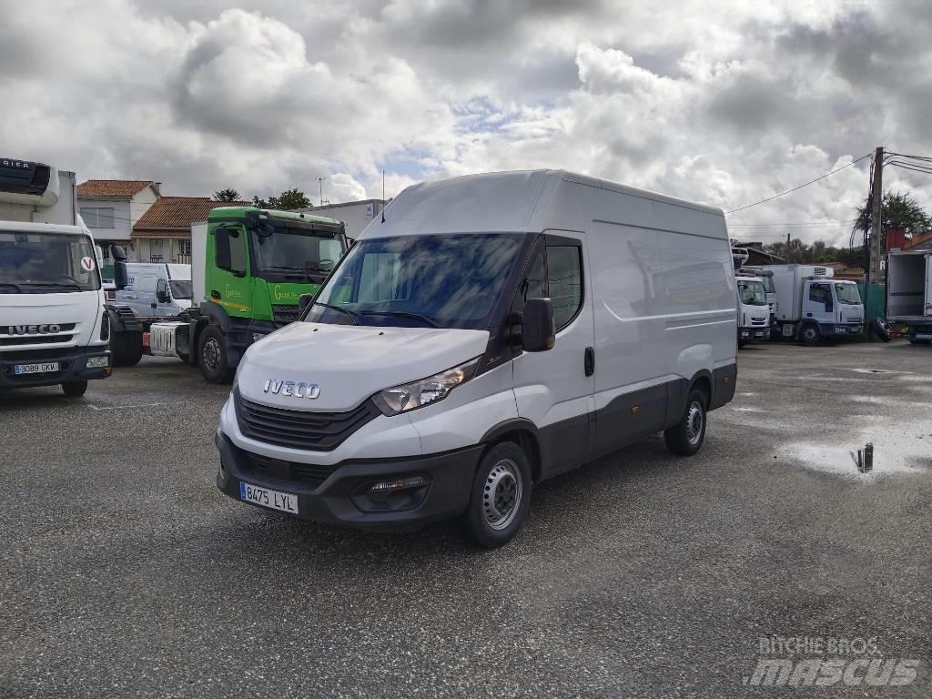 Iveco DAILY 35S16 Skříňová nástavba