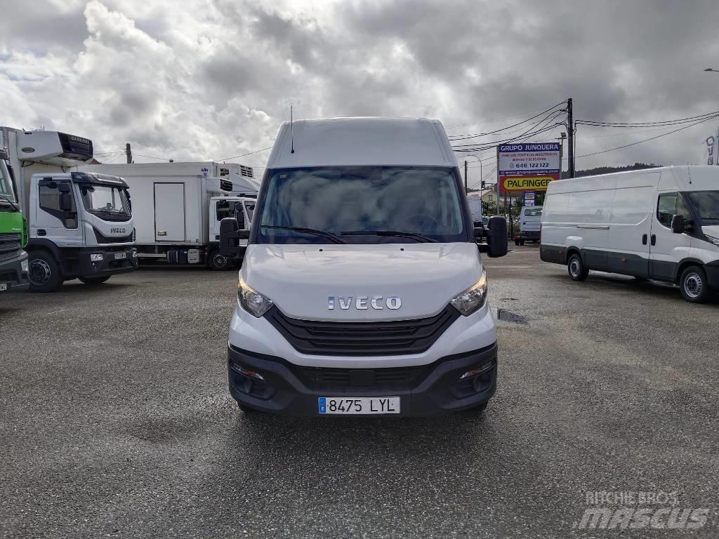 Iveco DAILY 35S16 Skříňová nástavba