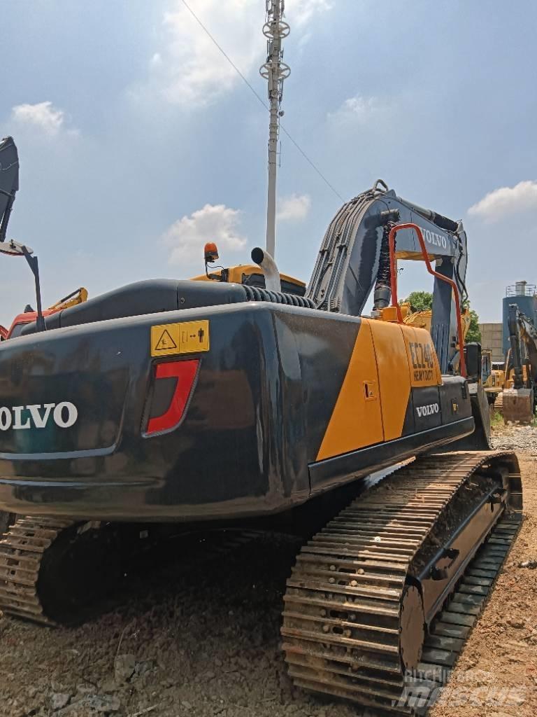 Volvo EC 240 Pásová rýpadla