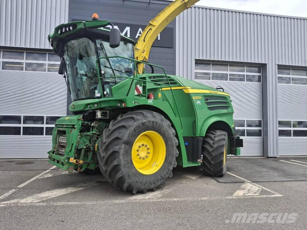 John Deere 7300 i Samojízdné sekačky