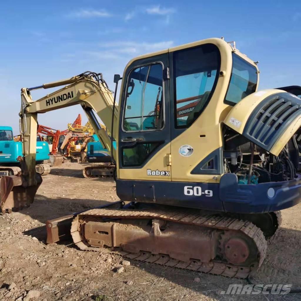 Hyundai R60-9 Mini rýpadla < 7t