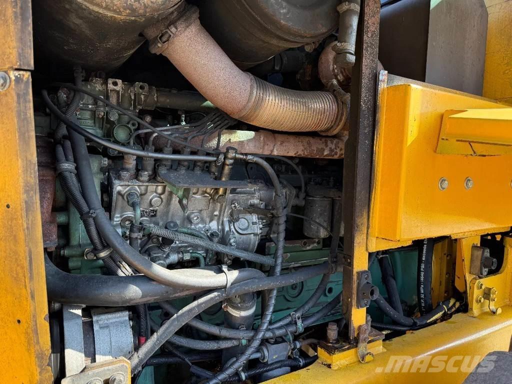 Volvo L70D Kolové nakladače