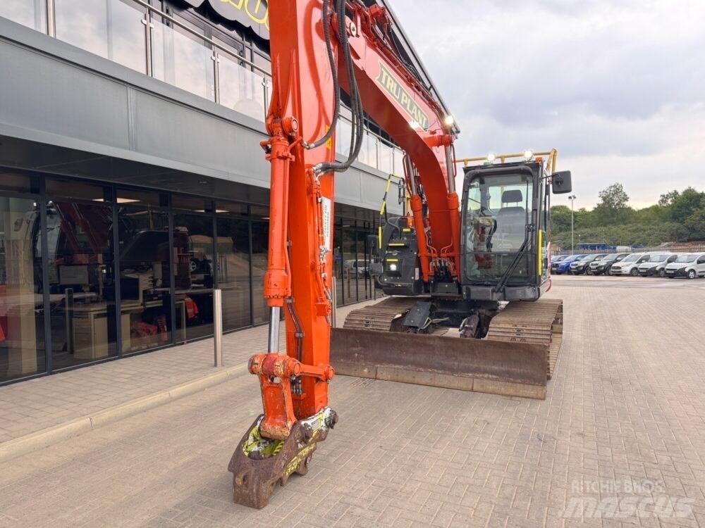 Hitachi ZX135USBL-7 Pásová rýpadla