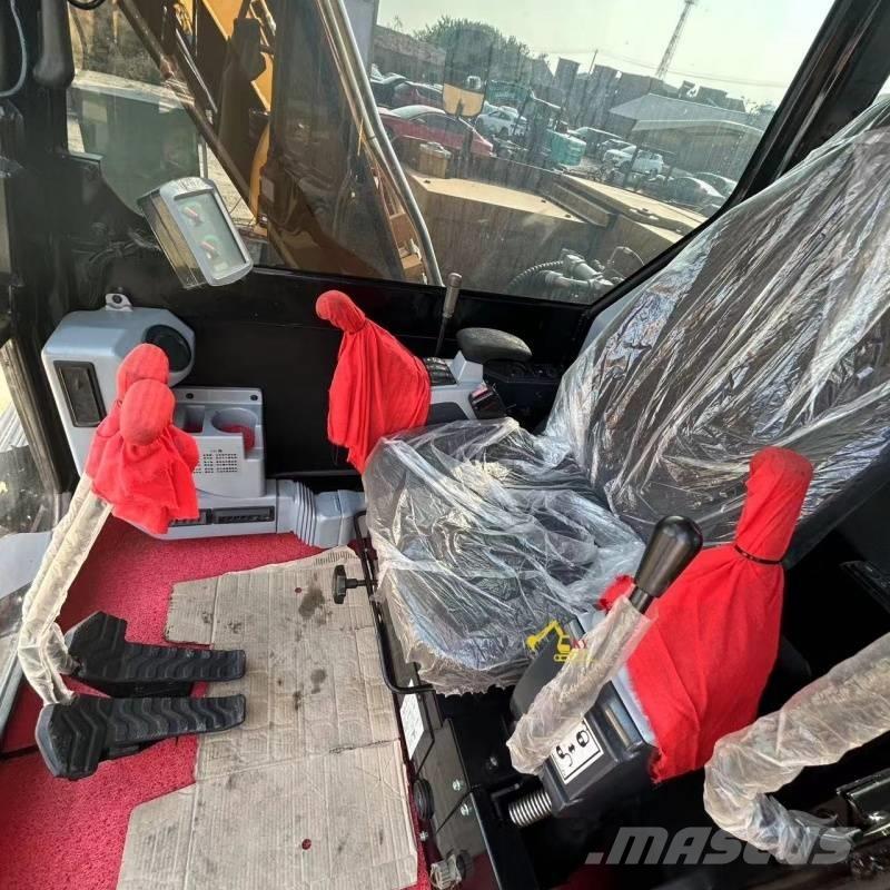 CAT 307E2 Pásová rýpadla