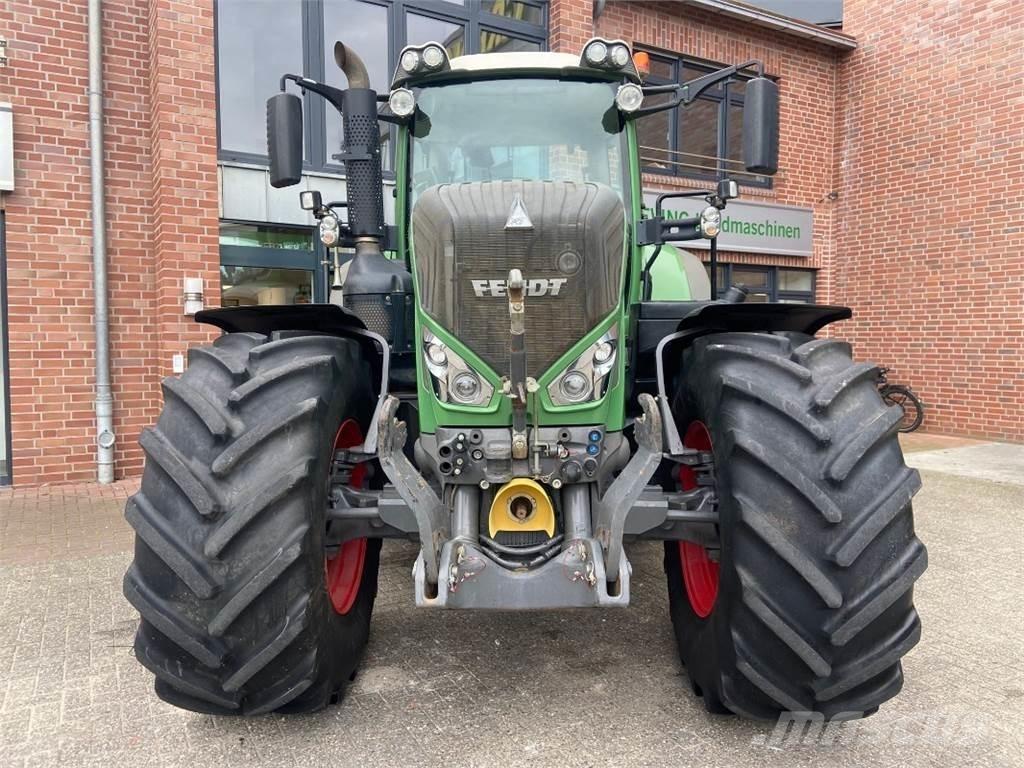 Fendt 828 Vario Traktory