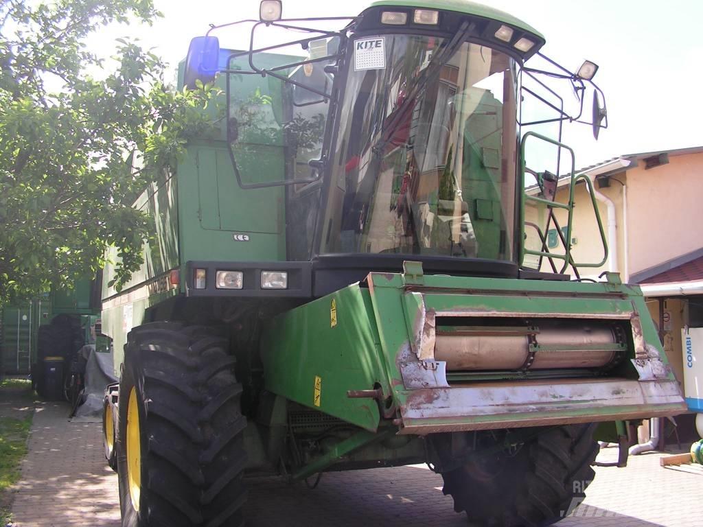 John Deere 2056 Sklízecí mlátičky
