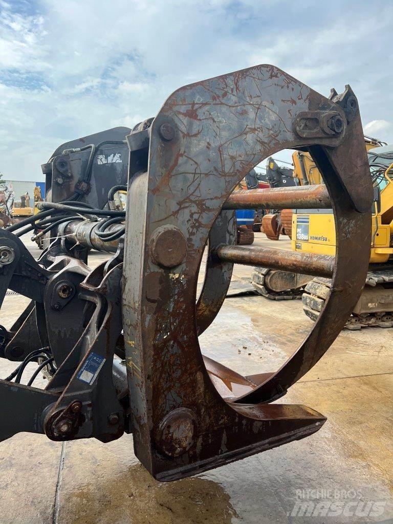 Volvo L90 Klešťové drapáky